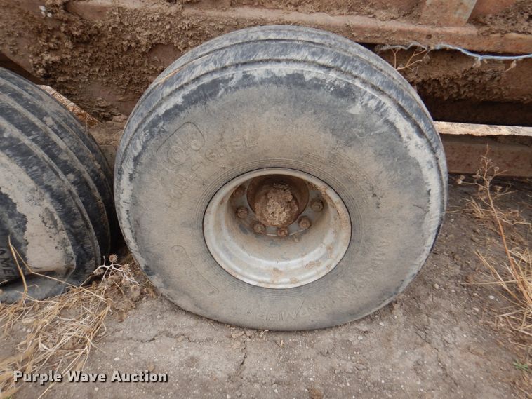 image for item DN1367 Knight 8030 Slinger  manure spreader