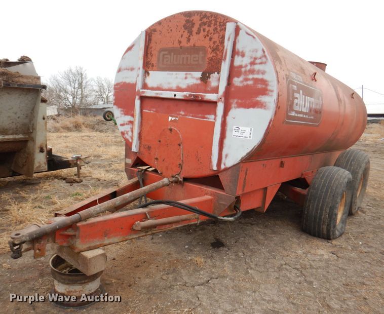image for item DN1368 Calumet 3250SPR  liquid manure spreader