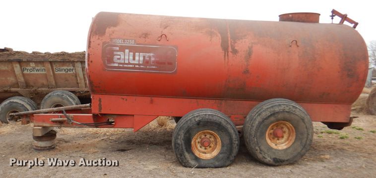 image for item DN1368 Calumet 3250SPR  liquid manure spreader