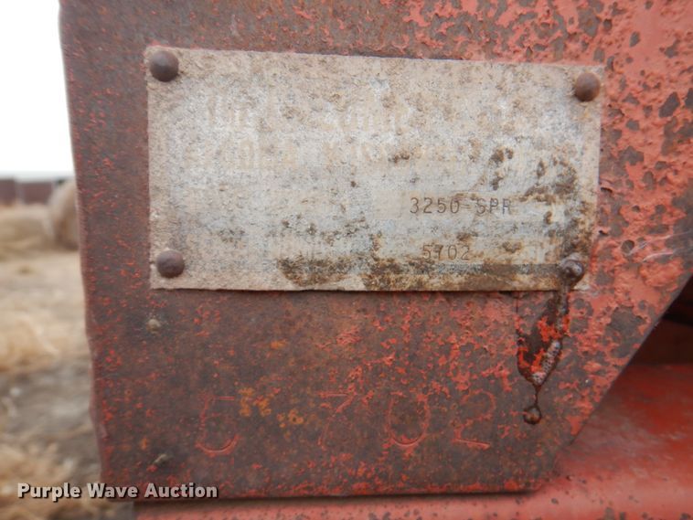 image for item DN1368 Calumet 3250SPR  liquid manure spreader