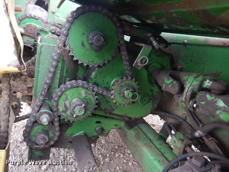 image for item DN1369 John Deere 3960  forage harvester