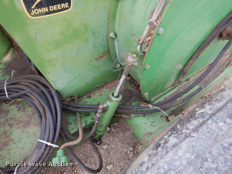 image for item DN1369 John Deere 3960  forage harvester