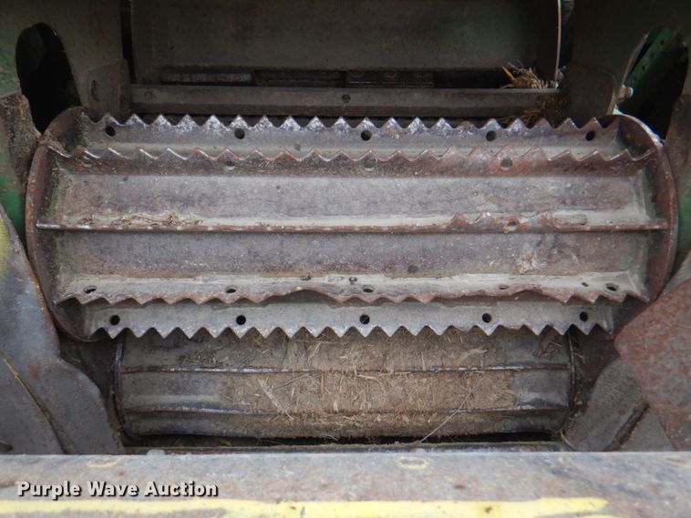 image for item DN1369 John Deere 3960  forage harvester