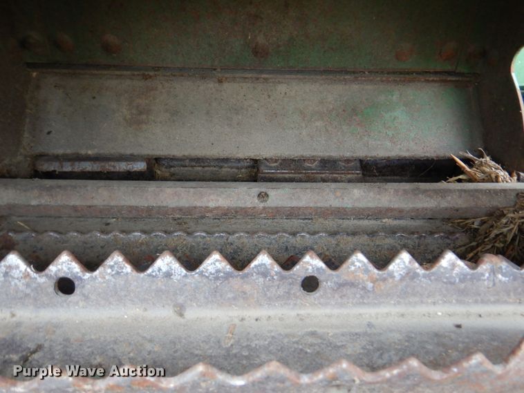 image for item DN1369 John Deere 3960  forage harvester