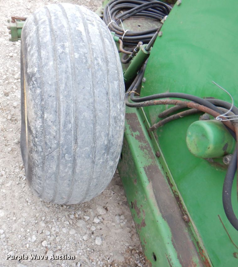 image for item DN1369 John Deere 3960  forage harvester