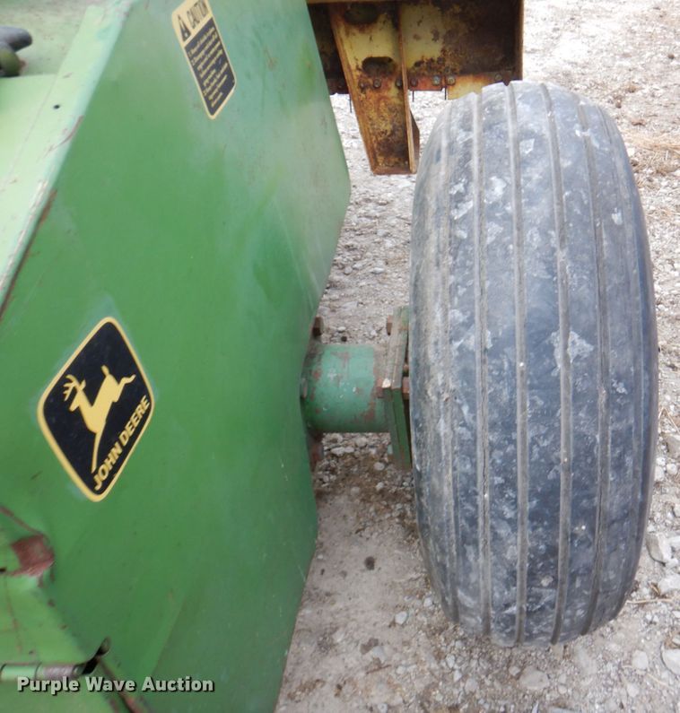 image for item DN1369 John Deere 3960  forage harvester