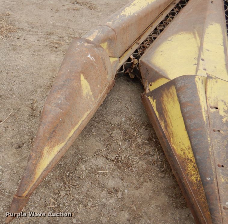 image for item DN1369 John Deere 3960  forage harvester