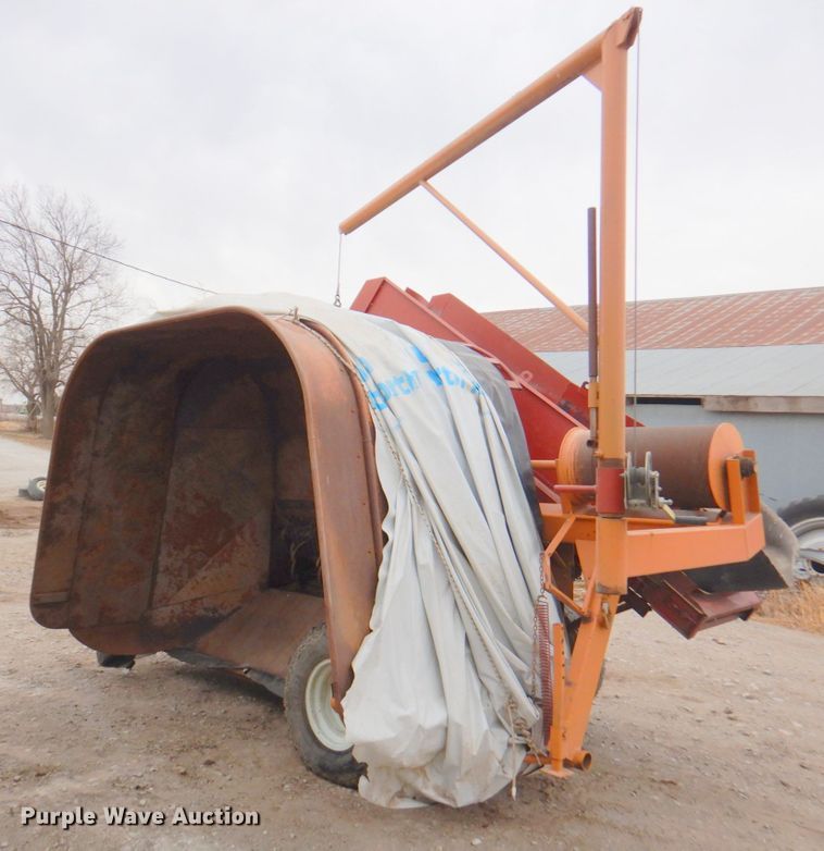 image for item DN1371 Kelly-Ryan 2W 04  silage bagger