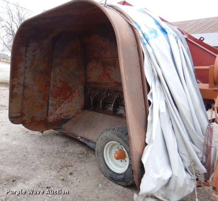 image for item DN1371 Kelly-Ryan 2W 04  silage bagger