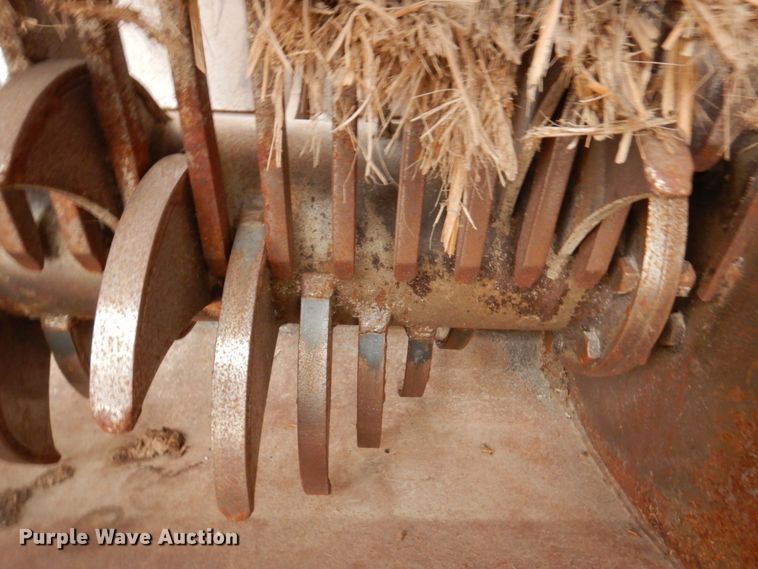 image for item DN1371 Kelly-Ryan 2W 04  silage bagger