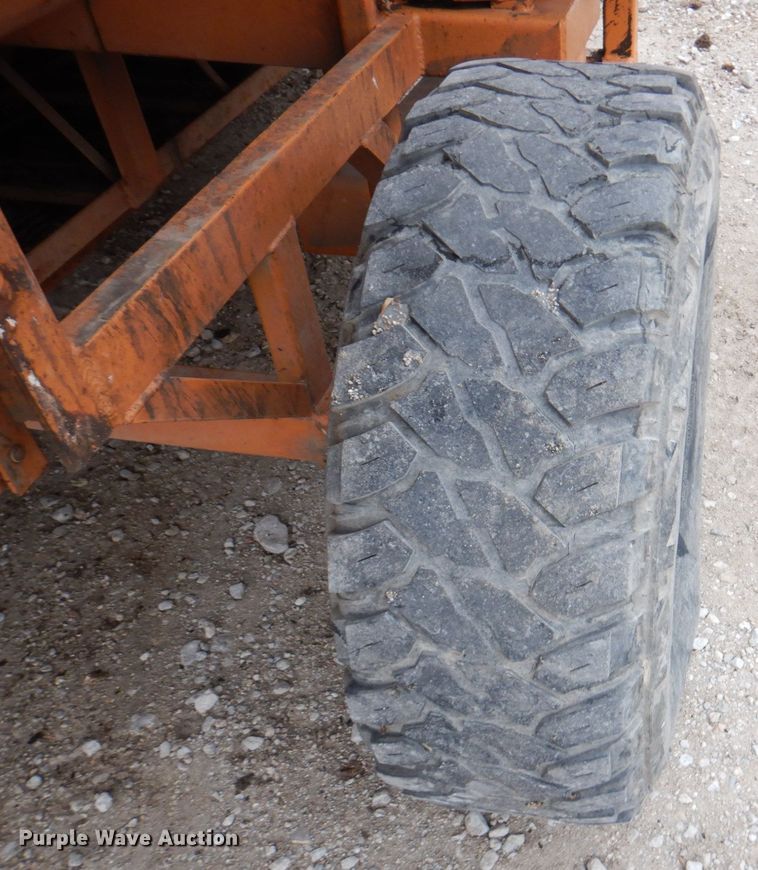 image for item DN1371 Kelly-Ryan 2W 04  silage bagger