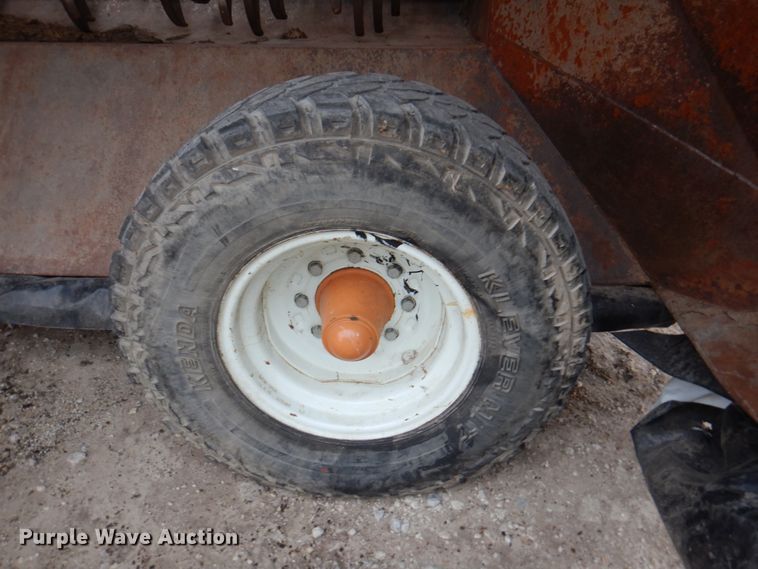 image for item DN1371 Kelly-Ryan 2W 04  silage bagger