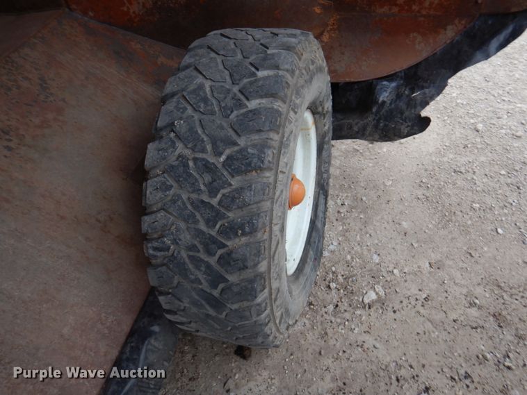 image for item DN1371 Kelly-Ryan 2W 04  silage bagger