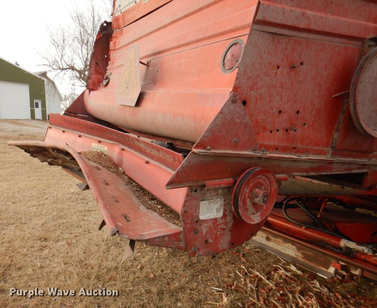 image for item DN1372 1981 Massey Ferguson 860  RWA combine