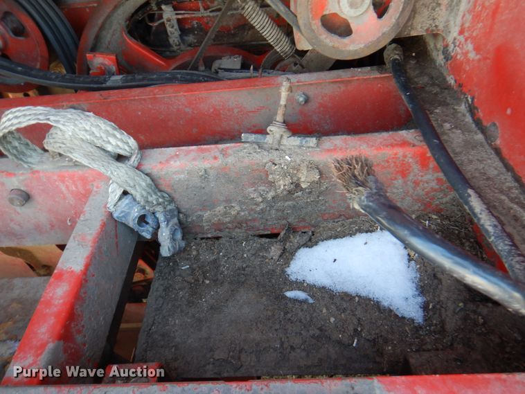 image for item DN1372 1981 Massey Ferguson 860  RWA combine