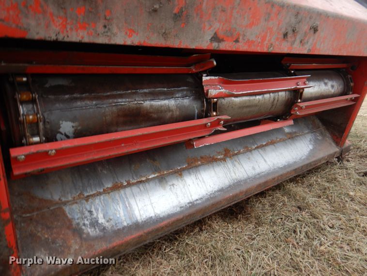 image for item DN1372 1981 Massey Ferguson 860  RWA combine