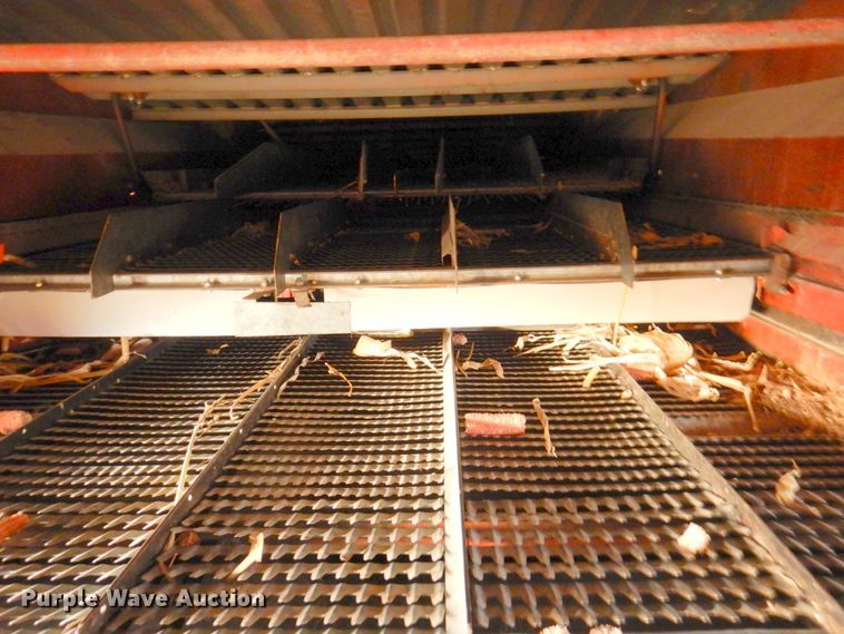 image for item DN1372 1981 Massey Ferguson 860  RWA combine