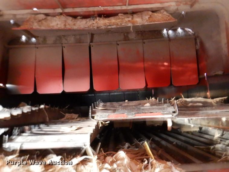 image for item DN1372 1981 Massey Ferguson 860  RWA combine