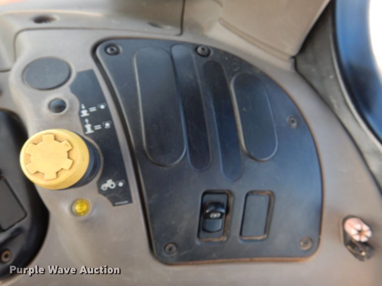 image for item DN5469 2011 Case IH Maxxum 110  MFWD tractor