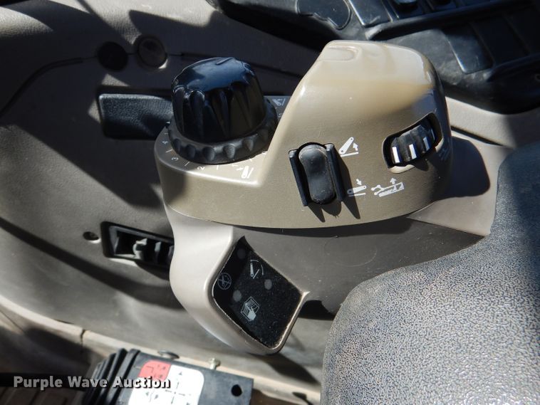 image for item DN5469 2011 Case IH Maxxum 110  MFWD tractor