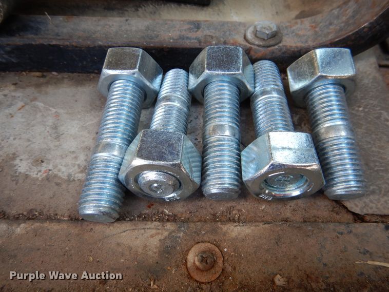 image for item DN5471 1981 International 1854  grain truck