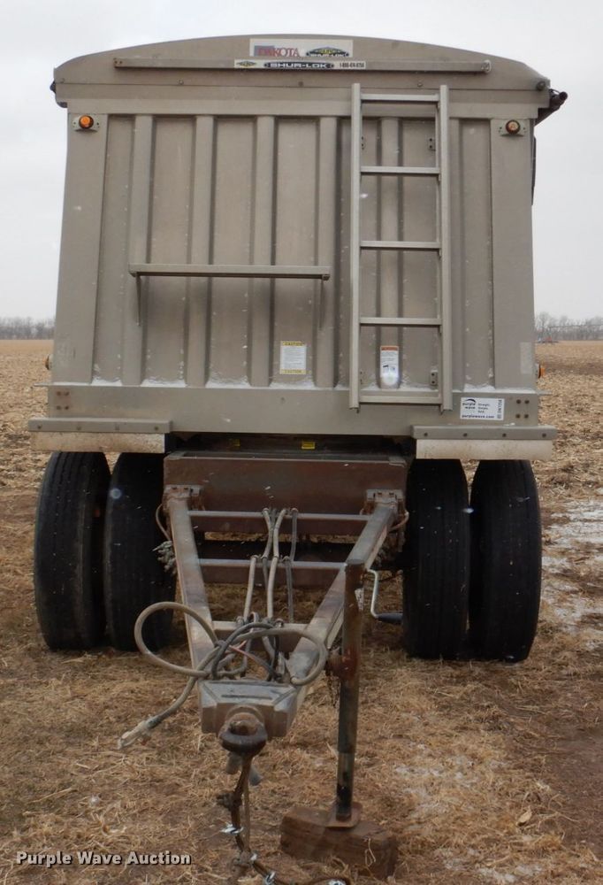 image for item DN7258 2013 Dakota 2200 AHT  grain trailer