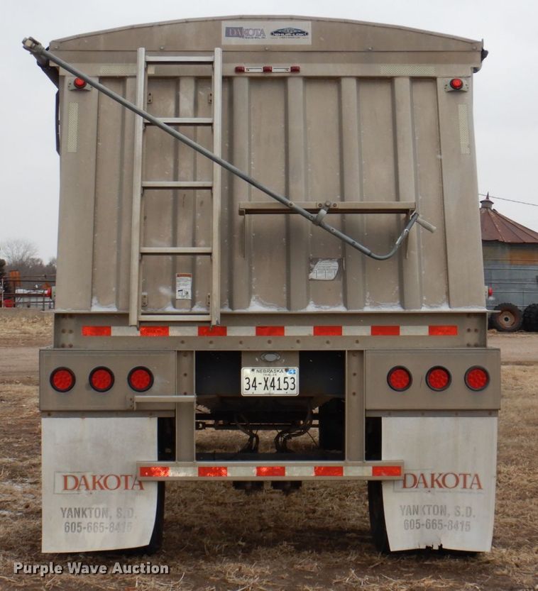 image for item DN7258 2013 Dakota 2200 AHT  grain trailer