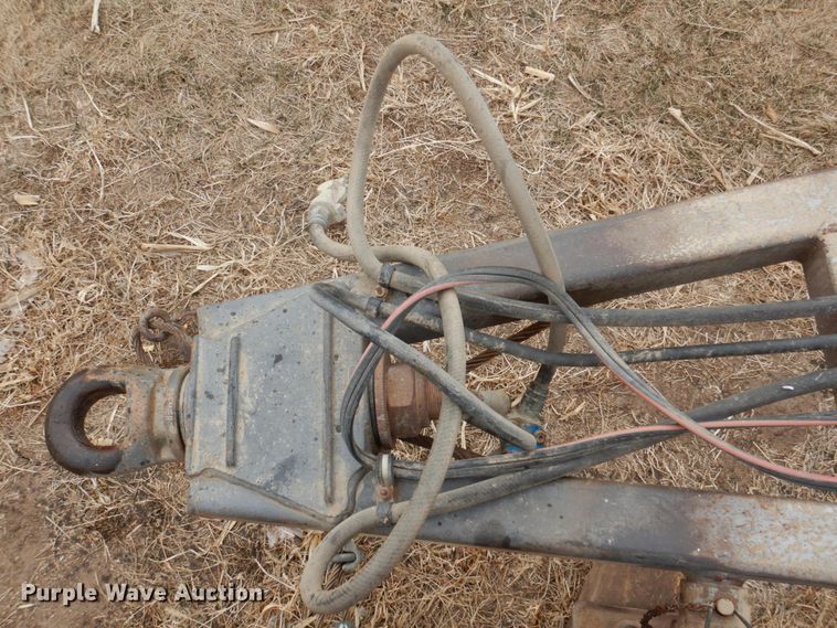 image for item DN7258 2013 Dakota 2200 AHT  grain trailer