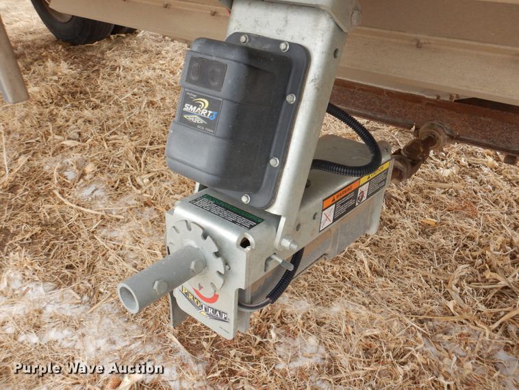 image for item DN7258 2013 Dakota 2200 AHT  grain trailer