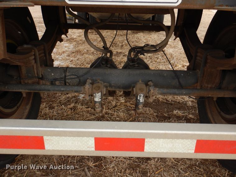 image for item DN7258 2013 Dakota 2200 AHT  grain trailer