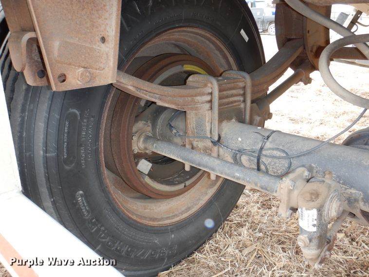 image for item DN7258 2013 Dakota 2200 AHT  grain trailer