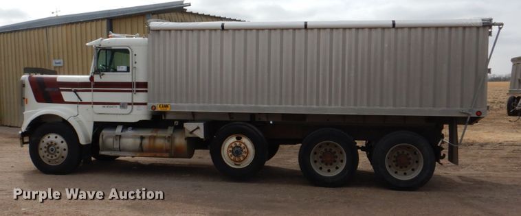 image for item DN7259 1987 Freightliner FLC  grain truck