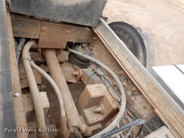 image for item DN7259 1987 Freightliner FLC  grain truck