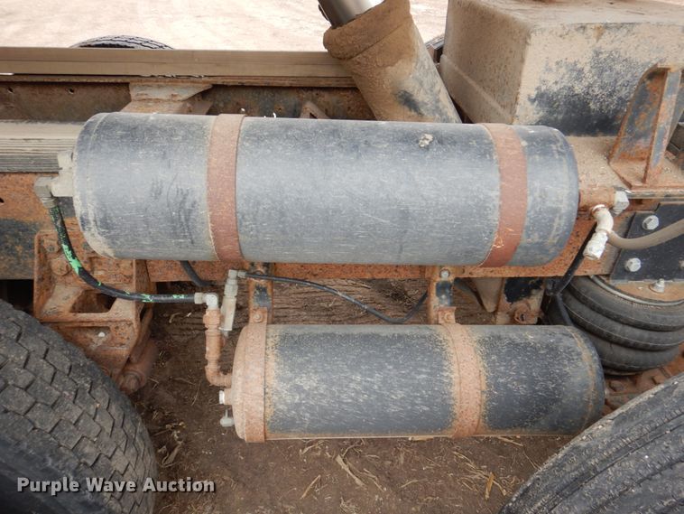 image for item DN7259 1987 Freightliner FLC  grain truck