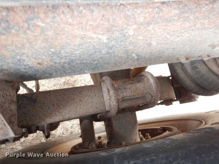 image for item DN7259 1987 Freightliner FLC  grain truck