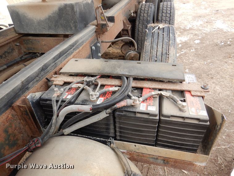 image for item DN7259 1987 Freightliner FLC  grain truck