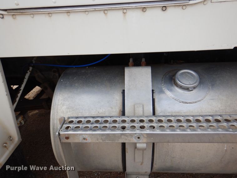 image for item DN7259 1987 Freightliner FLC  grain truck