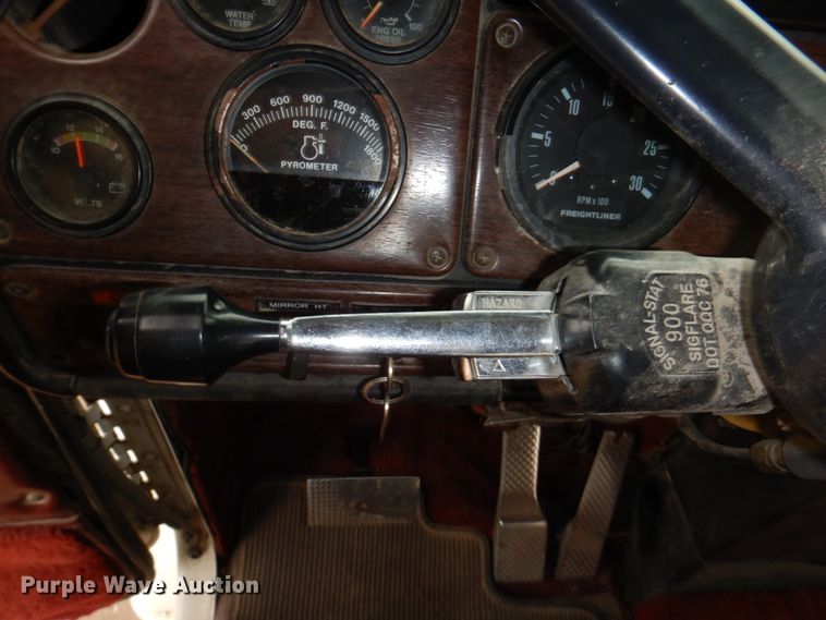 image for item DN7259 1987 Freightliner FLC  grain truck