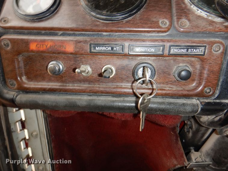 image for item DN7259 1987 Freightliner FLC  grain truck