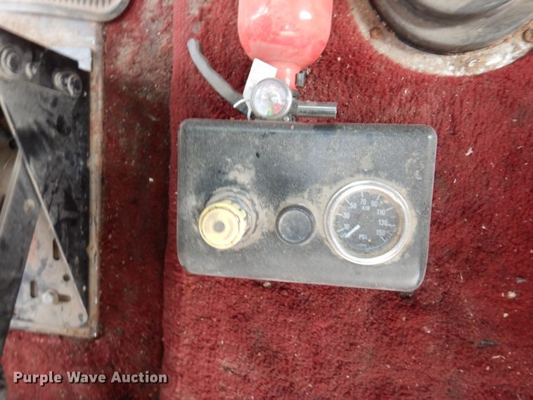 image for item DN7259 1987 Freightliner FLC  grain truck