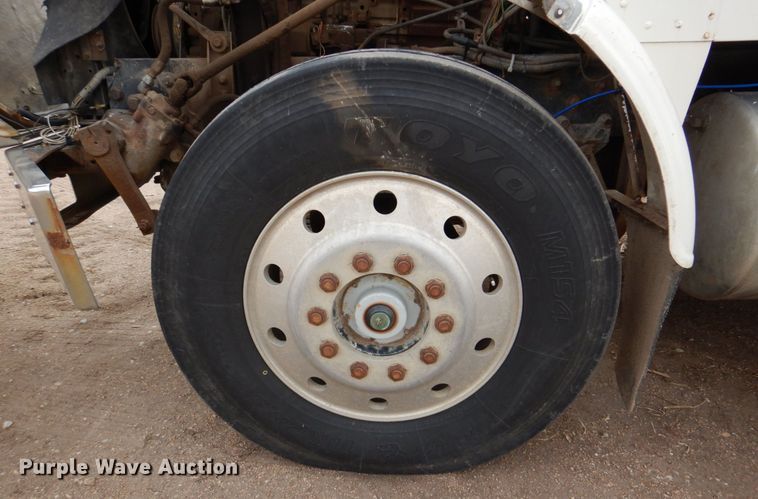 image for item DN7259 1987 Freightliner FLC  grain truck