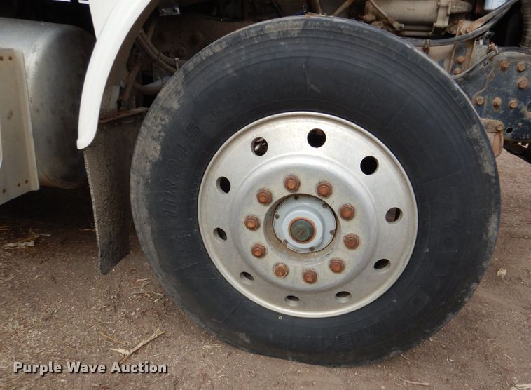 image for item DN7259 1987 Freightliner FLC  grain truck