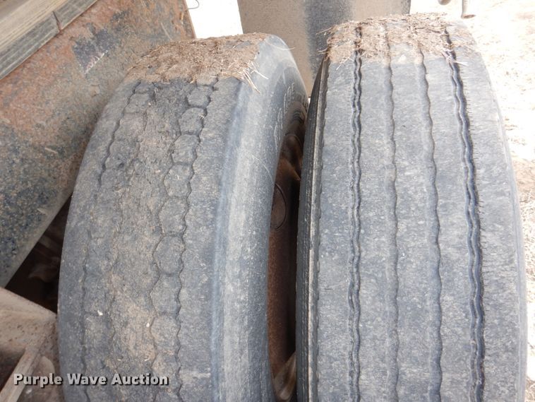 image for item DN7259 1987 Freightliner FLC  grain truck