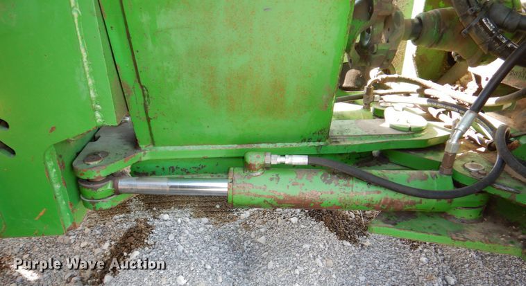 image for item DN7263 1989 John Deere 8560  4WD tractor