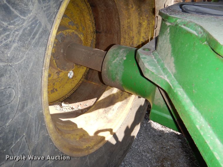 image for item DN7263 1989 John Deere 8560  4WD tractor