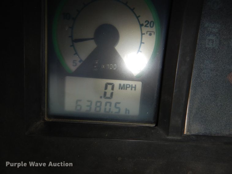 image for item DN7263 1989 John Deere 8560  4WD tractor