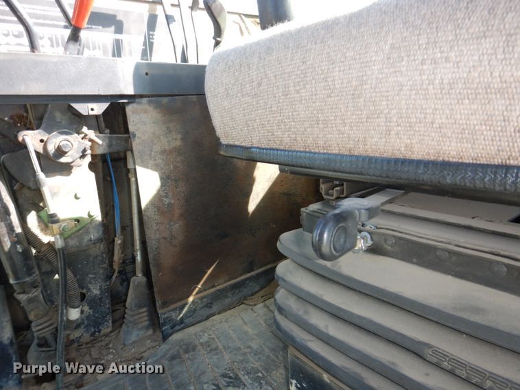 image for item DN7263 1989 John Deere 8560  4WD tractor