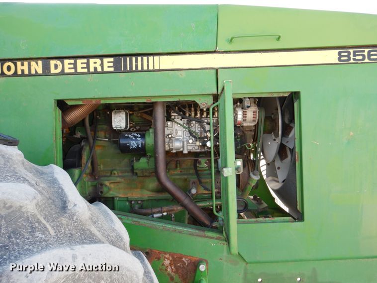 image for item DN7263 1989 John Deere 8560  4WD tractor