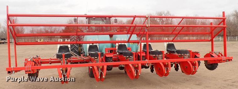 image for item DS7040 2019 Checchi & Magli Trium 45 TS  transplanter