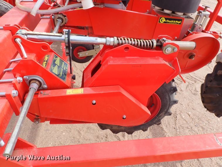 image for item DS7040 2019 Checchi & Magli Trium 45 TS  transplanter